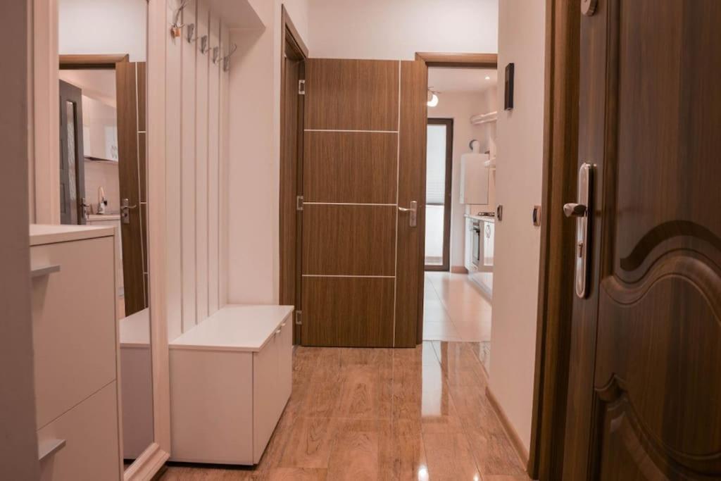 Apartament Zona Coresi Mall 브라쇼브 외부 사진
